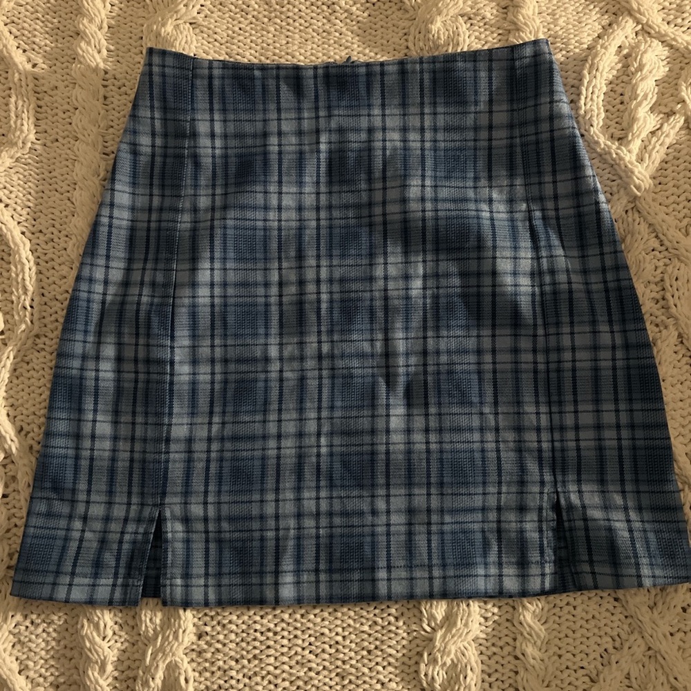 brandy melville blue plaid skirt